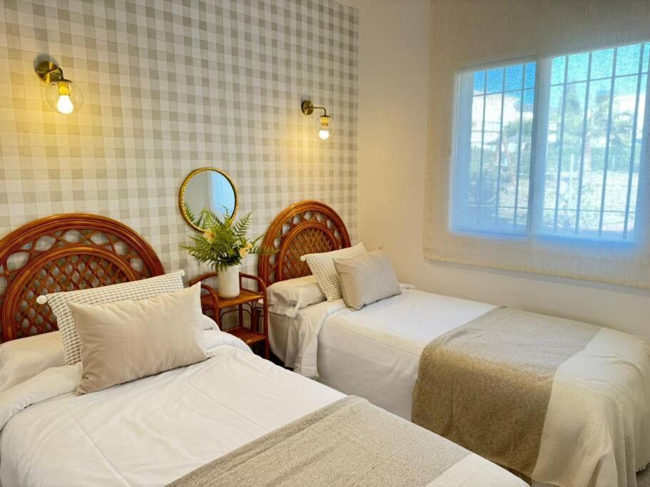Nuevo Torrox Deluxe Beach & Piscina Eksteriør billede
