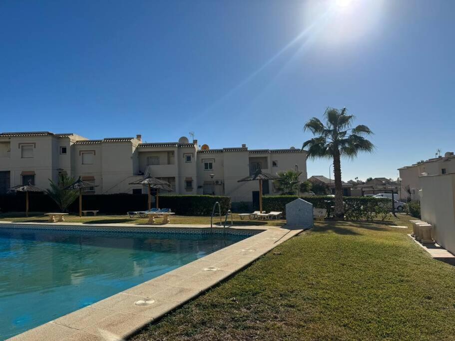 Nuevo Torrox Deluxe Beach & Piscina Eksteriør billede